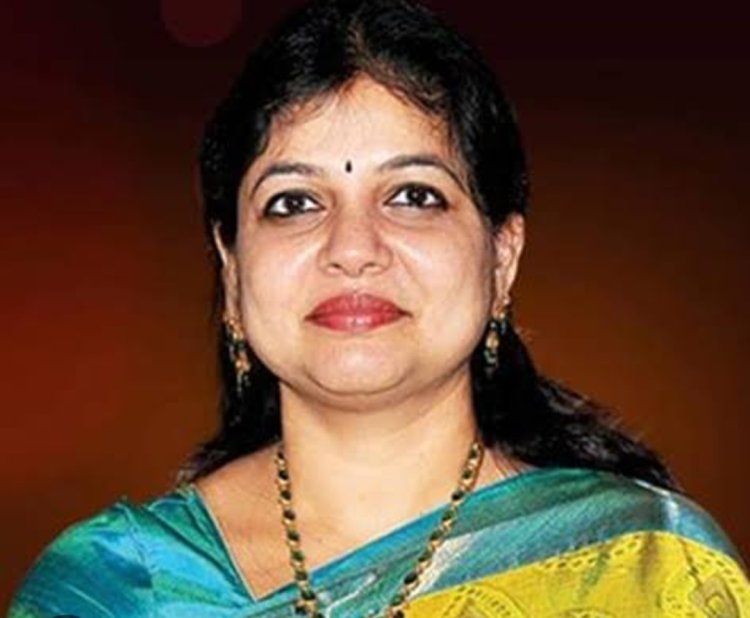 அன்புமணியின் மனைவி சௌமியா தர்மபுரி வேட்பாளராக அறிவிக்கப்பட்டார்! ஏற்கனவே அறிவிக்கப்பட்ட வேட்பாளர் மாற்றப்பட்டார்!