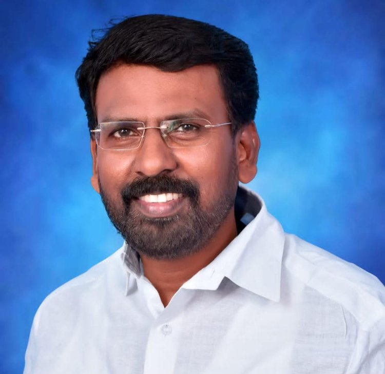 எம் பி பதவியில் இருந்த போது கொலை செய்யப்பட்டவரின் மகன் பாஜக வேட்பாளர்! ஜி...க்கு பதில் தோழர் என்று அழைப்பதால் நாகை தொகுதியில் பரபரப்பு!