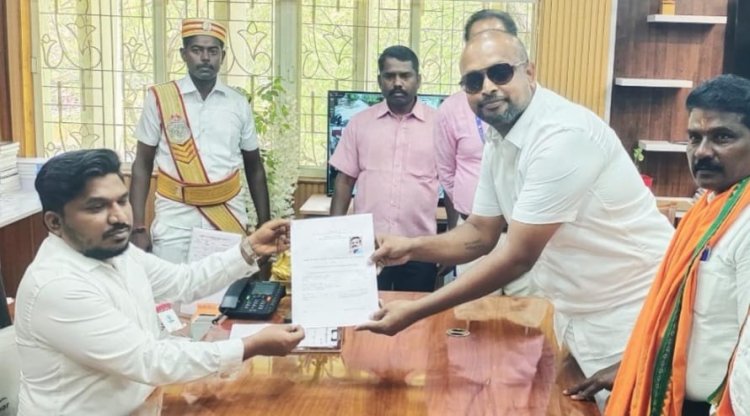 ராதிகாவை எதிர்த்து போட்டி மனுதாக்கல் செய்த பாஜக பிரமுகர்! விருதுநகரில் குழப்பம்!