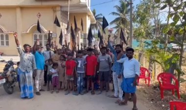 இடுகாட்டுக்கு பாதை கொடு... இல்லை என்றால் வாக்களிக்க மாட்டோம்! கருப்புக்கொடி ஏற்றி கிராம மக்கள் தேர்தல் புறக்கணிப்பு போராட்டம்!