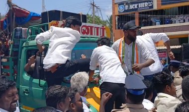 இருநூறு ரூபாவை காட்டி கம்யூனிஸ்டுகளை கலாய்த்த நாம் தமிழர் தம்பிகள்! நாகபட்டினத்தில் களேபரம்!