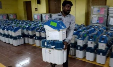 ஒரு தடவை பட்டன் அழுத்தினால் இரண்டு ஓட்டு விழுகிறது! அதுவும் பாஜக சிம்பல் என்றதால் பரபரப்பு!