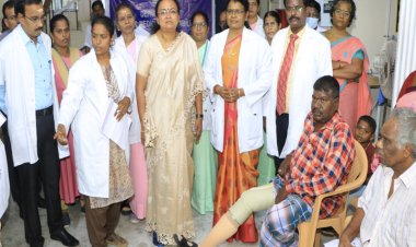  அரசு மருத்துவமனையில் ஆட்சியர்!