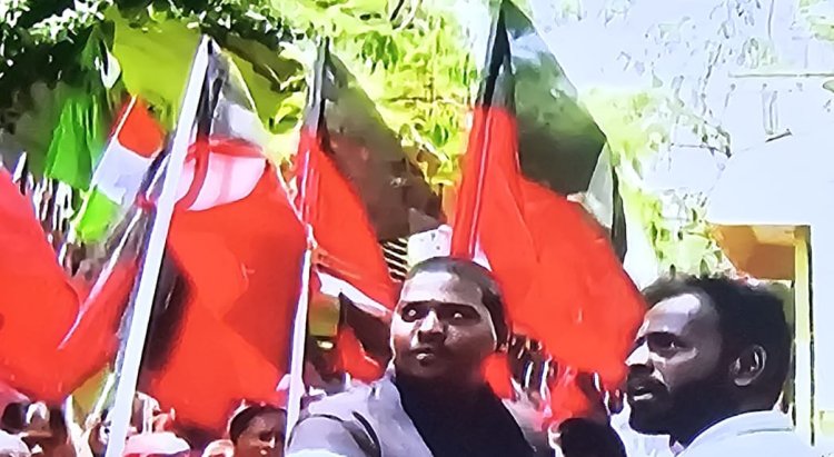 வடசென்னை திமுக வேட்பாளரை கலாய்த்த இளைஞர்!