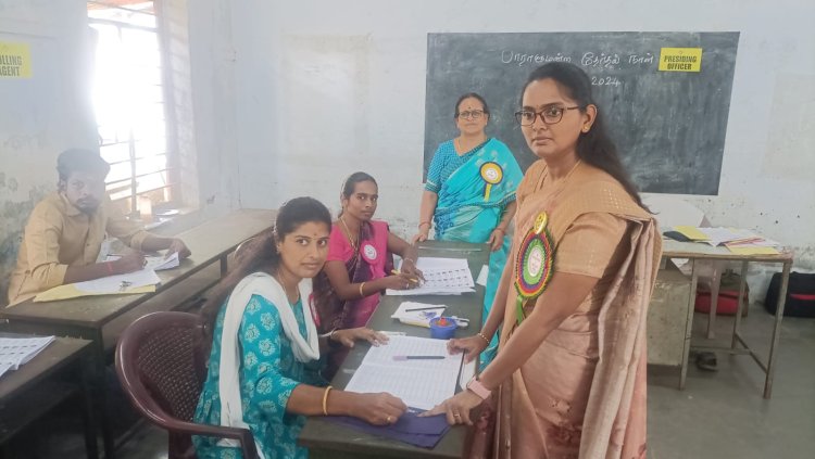 பிரச்சனைகளுக்கு நிரந்தர... தீர்வுதிருவாரூர் ஆட்சியர், நாகை வேட்பாளர் மற்றும் முதல்வரின் 101 வயது தாய் மாமா வாக்களித்தனர்!