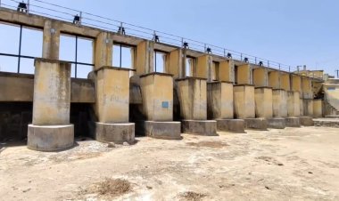 வறண்டு போன அணை...வானத்தை நோக்கி கதறும் ஏரி பூமி!