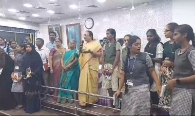 550 மதிப்பெண்.... 51 மாணவச் செல்வங்கள்:- ஆட்சியர் உற்சாகமாக பாராட்டினார்!