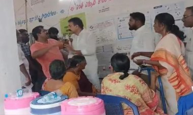 வேட்பாளருக்கு பளார் விட்ட வாக்காளர்! பதில் தாக்குதல் நடத்தியதால் வீட்டுக்காவல்! ஆந்திராவில் வன்முறை!