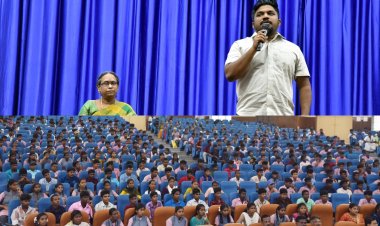 பெயில் ஆன மாணவர்களுக்கு பூஸ்ட் கொடுத்த விருதுநகர் ஆட்சியர்!