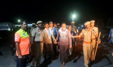 எல்லை தாண்டி கடல் அட்டையை அள்ளிய இலங்கை மீனவர்கள்! வசமாக சிக்கினர்!