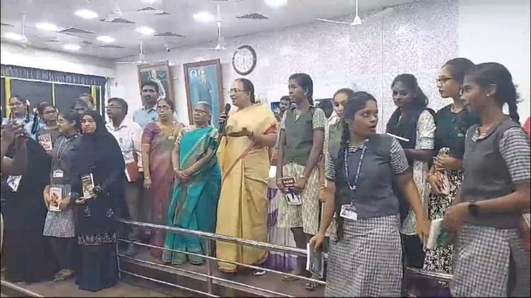 550 மதிப்பெண்.... 51 மாணவச் செல்வங்கள்:- ஆட்சியர் உற்சாகமாக பாராட்டினார்!