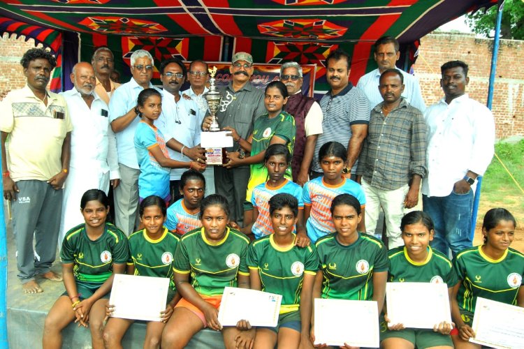 கபடி கபடி கபடி! பரிசுகள் வென்ற அணிகள்!