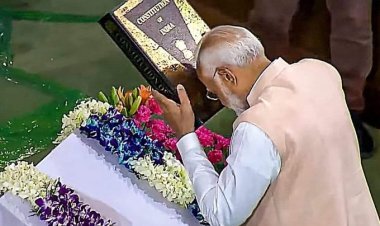 அந்த பயம் இருக்கட்டும் டா...மோடியை கடுமையாக விமர்சிக்கும் கேரளா காங்கிரஸ்! நாகரிகம் கொஞ்சமாவது இருந்தால் நலம்!