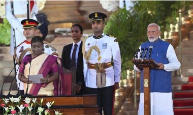 இலாகா இல்லாத 72 அமைச்சர்களுடன் மோடி பிரதமராக பதவி ஏற்றார்!