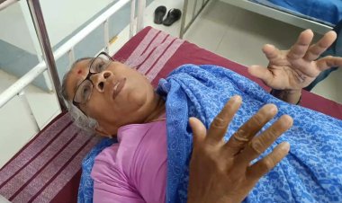 தாயை தாறுமாறாக தாக்கிய மகன்! வேடிக்கைப் பார்க்கும் போலிஸ்!!