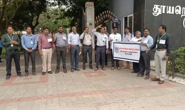 அரசு உதவி பெறும் கல்லூரி ஆசிரியர்களுக்கு பாரபட்சம் காட்டக்கூடாது!போராட்டம் நடத்திய பேராசிரியர்கள்!