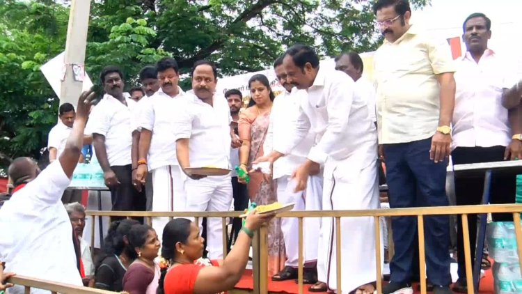 வேலூர் திருப்பத்தூரில் கலைஞர் பிறந்தநாள் விழா! பிரியாணி வழங்கியதால் மக்கள் குஷி!