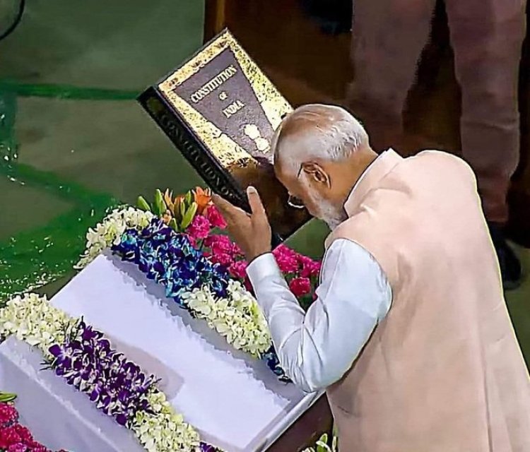 அந்த பயம் இருக்கட்டும் டா...மோடியை கடுமையாக விமர்சிக்கும் கேரளா காங்கிரஸ்! நாகரிகம் கொஞ்சமாவது இருந்தால் நலம்!