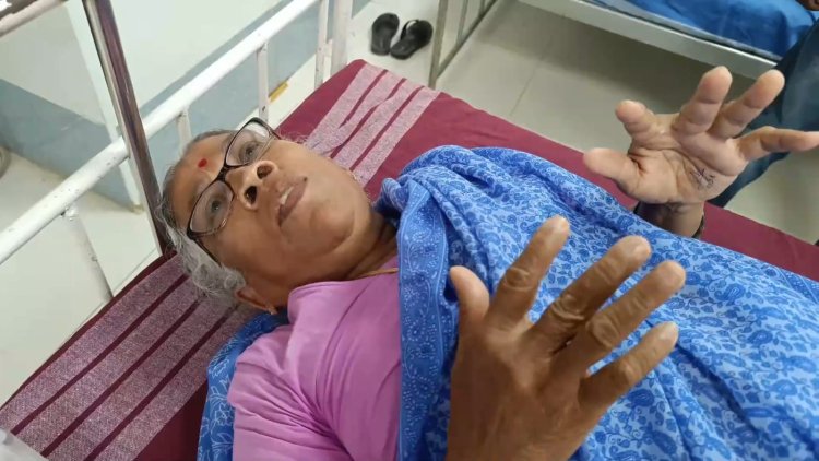 தாயை தாறுமாறாக தாக்கிய மகன்! வேடிக்கைப் பார்க்கும் போலிஸ்!!