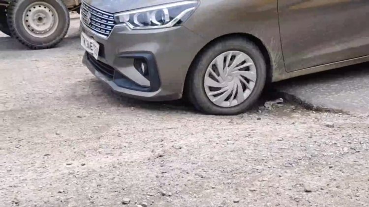 ஆமை வேகத்தில் வாலாஜா நெடுஞ்சாலை பணிகள்! விபத்தில் சிக்கும் வாகன ஓட்டிகள்!