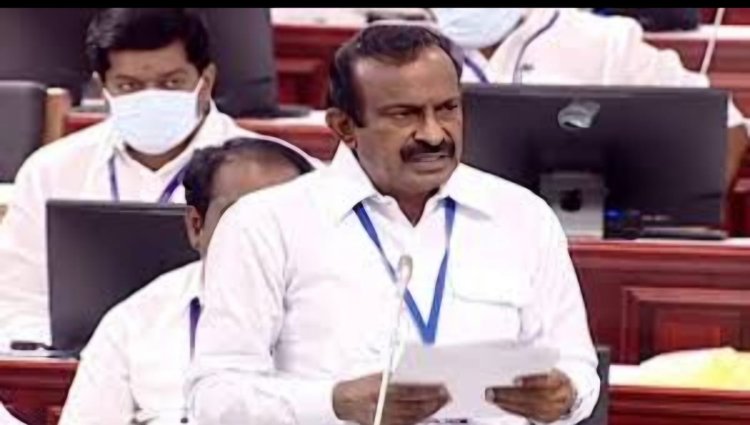 கள்ளச்சாராயம் காய்ச்சி விற்றால் ஆயுள் தண்டனை மற்றும் ரூ.10 லட்சம் அபராதம்! சட்டசபையில் புதிய மதுவிலக்கு சட்டம் தாக்கல்!