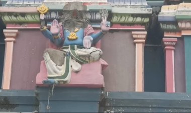 பழைய கோவில் மீது விழுந்த இடி! தீங்கு வருமா என அச்சம்?