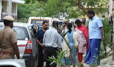 ஓடி ஒளிந்த முன்னாள் அமைச்சர் விஜயபாஸ்கர்! தேடிப் பிடித்த சிபிசிஐடி போலிஸ்!