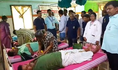 ரத்த தான முகாமில் மூலிகை செடிகள்!