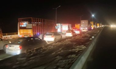 மூன்று கிலோ மீட்டர் நீண்ட டிராபிக் ஜாம்!