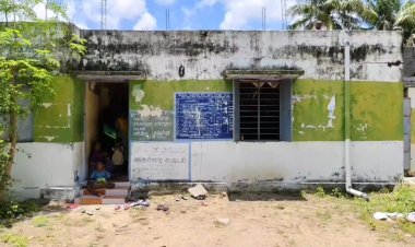 பாழடைந்த கட்டிடத்தில் அங்கன்வாடி!