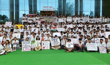 நாடு முழுவதிலும் வெகுண்டெழுந்த மருத்துவர்கள்! வலுக்கும் போராட்டம்!!