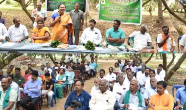 வேளாண் மையங்களை மாணவர்கள் பார்வையிட வேண்டும்!சொல்கிறார் கலெக்டர்!