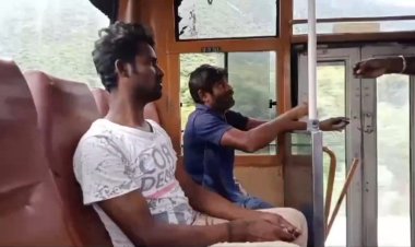 குடிமகன்களின் அட்ராசிட்டி!