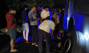 ஓடும் பேருந்தின் முன் சக்கரம் கழன்றது! ஓட்டுனரின் சாமர்த்தியத்தால் பயணிகள் தப்பினர்!