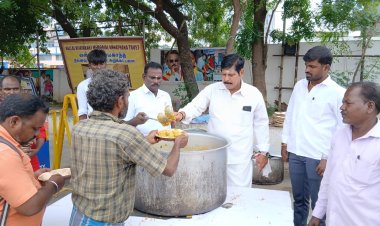 கேப்டன் ஆலயத்தில் உணவிட்ட பொறியாளர் பிரிவினர்!