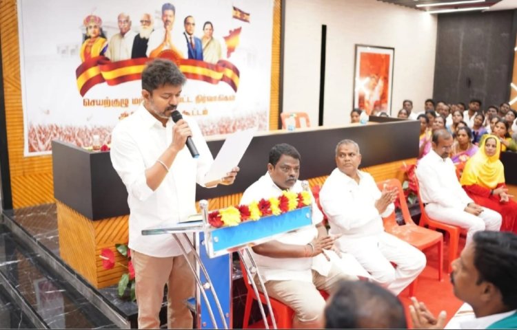 சொல்ல வந்ததை தெளிவாய் சொல்லிவிட்ட த.வெ.க.! 28 முக்கிய தீர்மானங்கள் நிறைவேற்றம்!