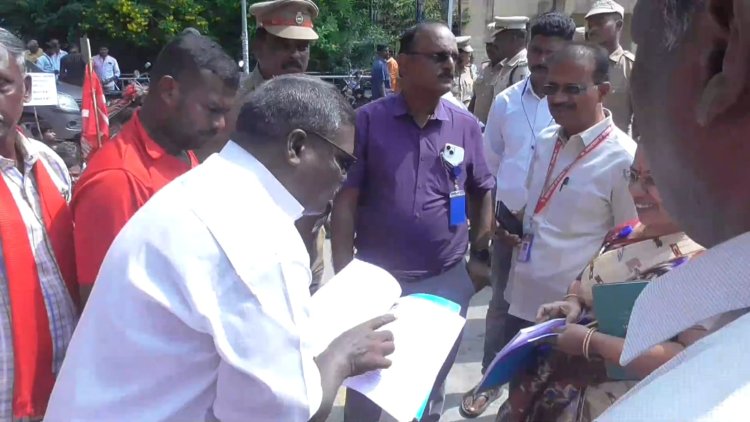 அம்மா மருந்தகத்துக்கு பதில் முதல்வர் மருந்தகமா? வேண்டவே வேண்டாம் என்று போராட்டம்!