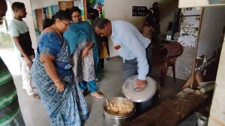 காலை சிற்றுண்டி திட்டத்தை நகராட்சி ஆணையர் ஆய்வு!