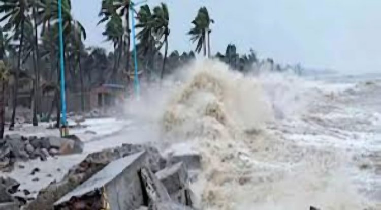 சென்னையை நெருங்கும் தீவிர மழை மேகங்கள்! பிற்பகலில் கரையை கடக்கும் ஃபெங்கல் புயல்!