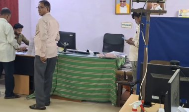 ஏம்பா லேட்டு? இது காட்பாடி ரிஜிஸ்த்தர் அலுவலக மேட்டர்!