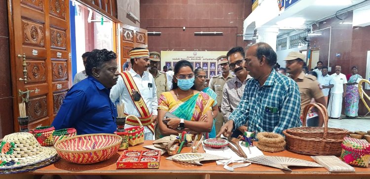 பிளாஸ்டிக் வேண்டாம்...பனைப்பொருட்கள் வேண்டும்!