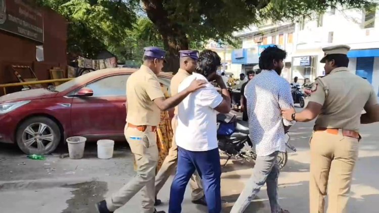 எஸ். ஐ. கண்ணத்தில் பளார் விட்ட இருவர் கைது!
