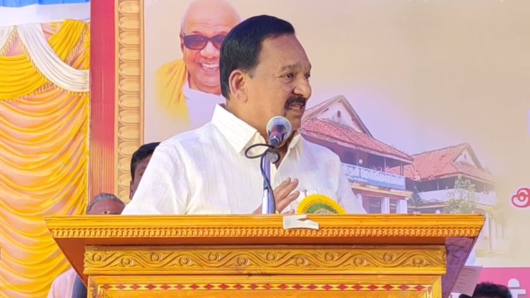 புலிப்பால் கேட்டாலும் தருவேன் அமைச்சர் காந்தி! அய்யா எங்க ஊர் சாலையை சீரமைங்க மக்கள்!