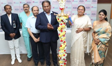 மகளிர் தினவிழாவில் வேலூர் நறுவீ மருத்துவமனையை பாராட்டிய ஆட்சியர்!