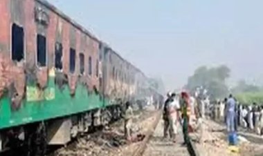500 -பயணிகளுடன் ரயில் கடத்தல்! பாகிஸ்தானில் பரபரப்பு!