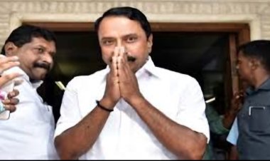 செங்கோட்டையனுக்கு ஒய் பிரிவு பாதுகாப்பா?