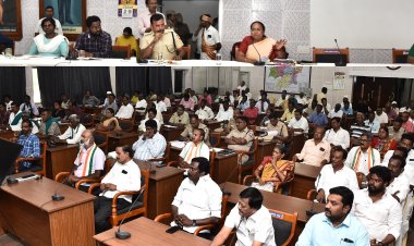 கட்சி கொடிகளை ஏப்-21 க்குள் அகற்ற கலெக்டர் அறிவுரை!