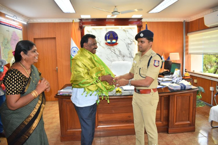 ஓய்வு பெற்ற எஸ்.ஐ.களை கவுரவித்த எஸ்.பி.!