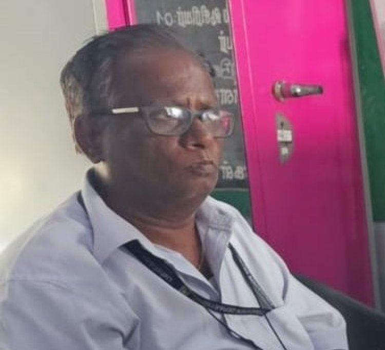   கலெக்டரை அழைத்து வந்தால் தான்  மார்ஷீட் தருவேன்! ஆதரவற்ற மாணவியிடம் அடாவடியாக நடந்துக் கொண்ட தலைமை ஆசிரியர்!