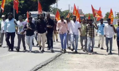 தமிழகம் முழுவதும் கிங்டம் பேனர்களை அகற்றிய நாதகவினர்!